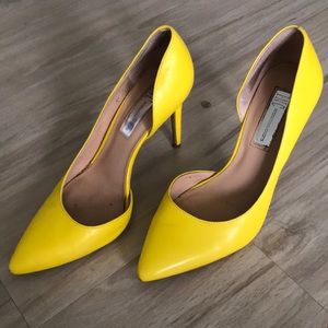 INC international concepts yellow heels